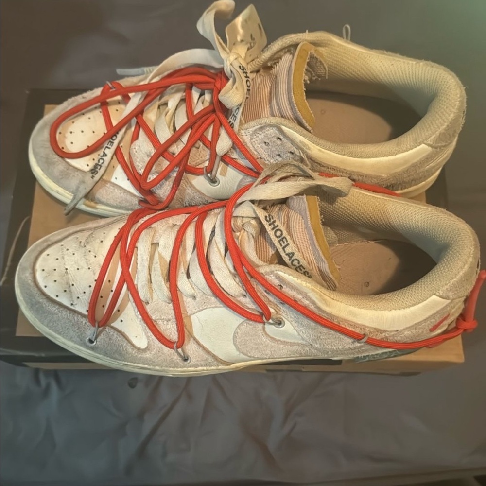 Off-White Dunks lot 33